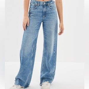 AE Dreamy Drape Super High-Waisted Baggy Wide-Leg Jean 14 Short